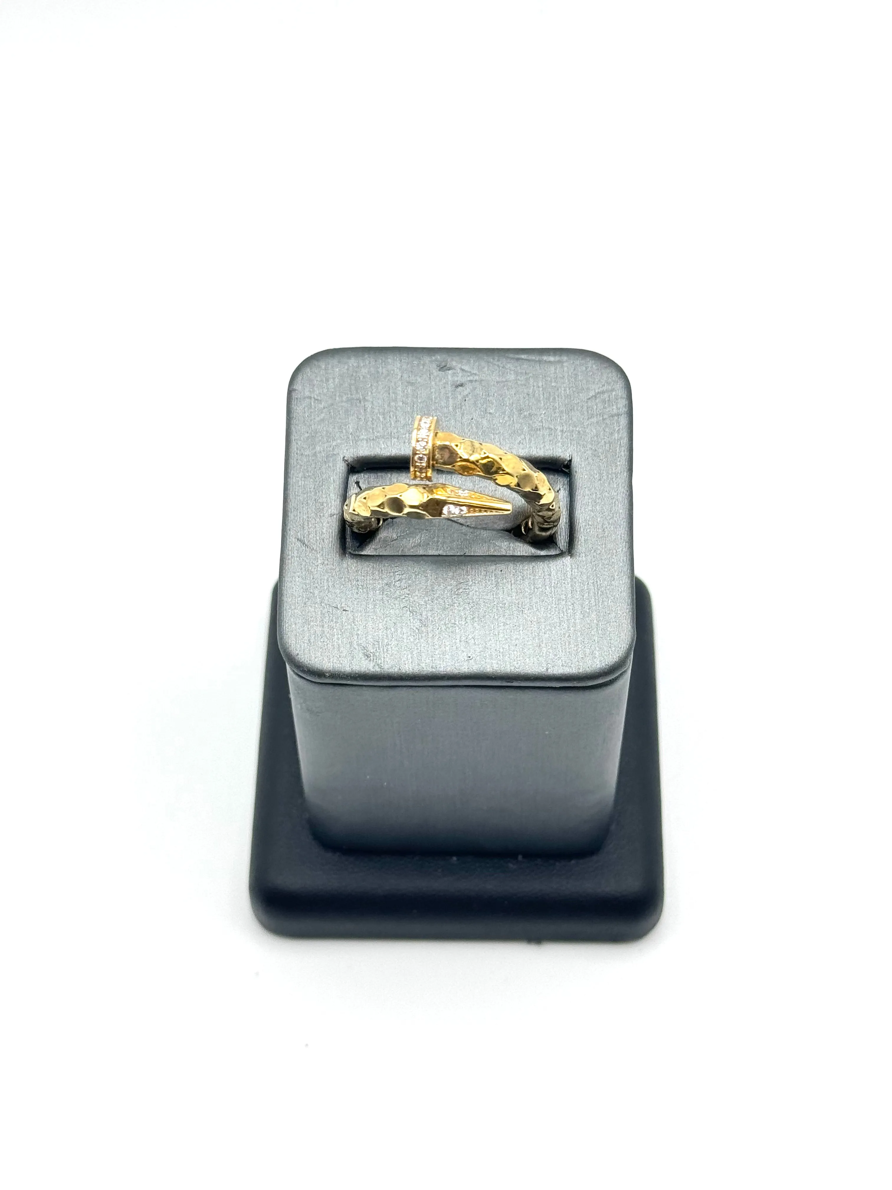 10KT NAIL RING