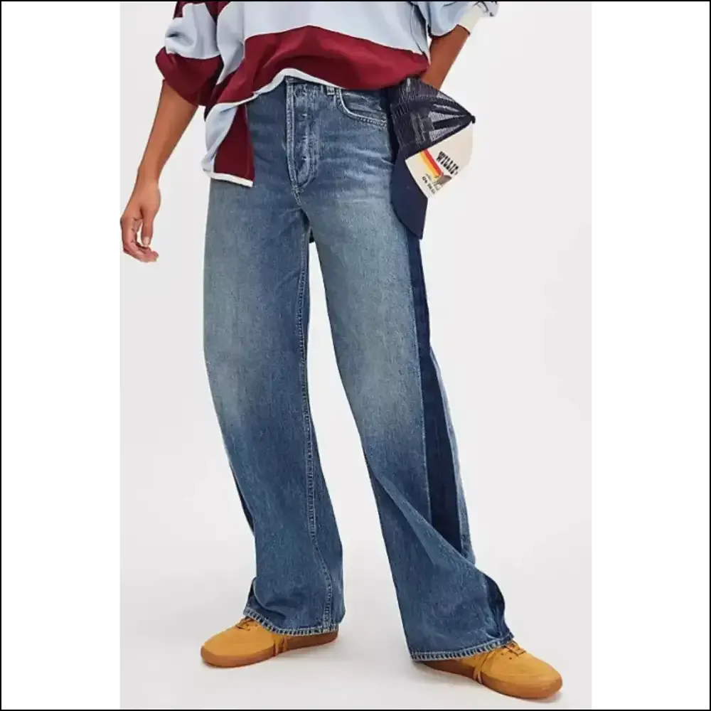 Baggy Jeans: Stay Chic and Pocket-sized for your Messy Life 💼😂