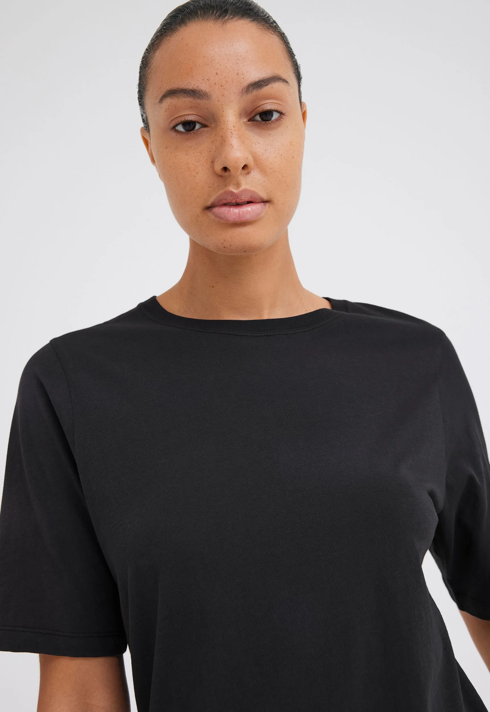 Band Organic Cotton Tee - Black