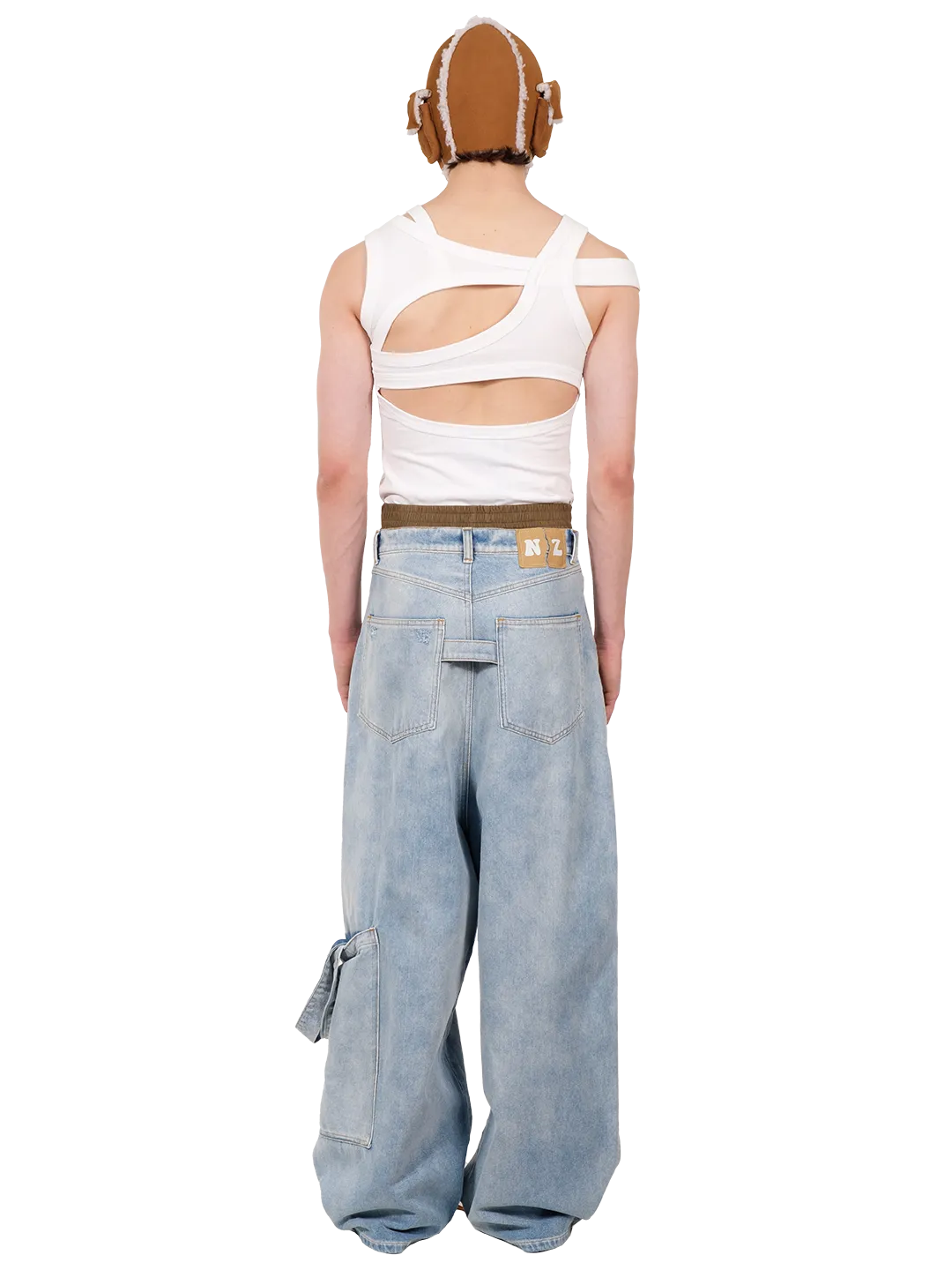 Cut Out Tank