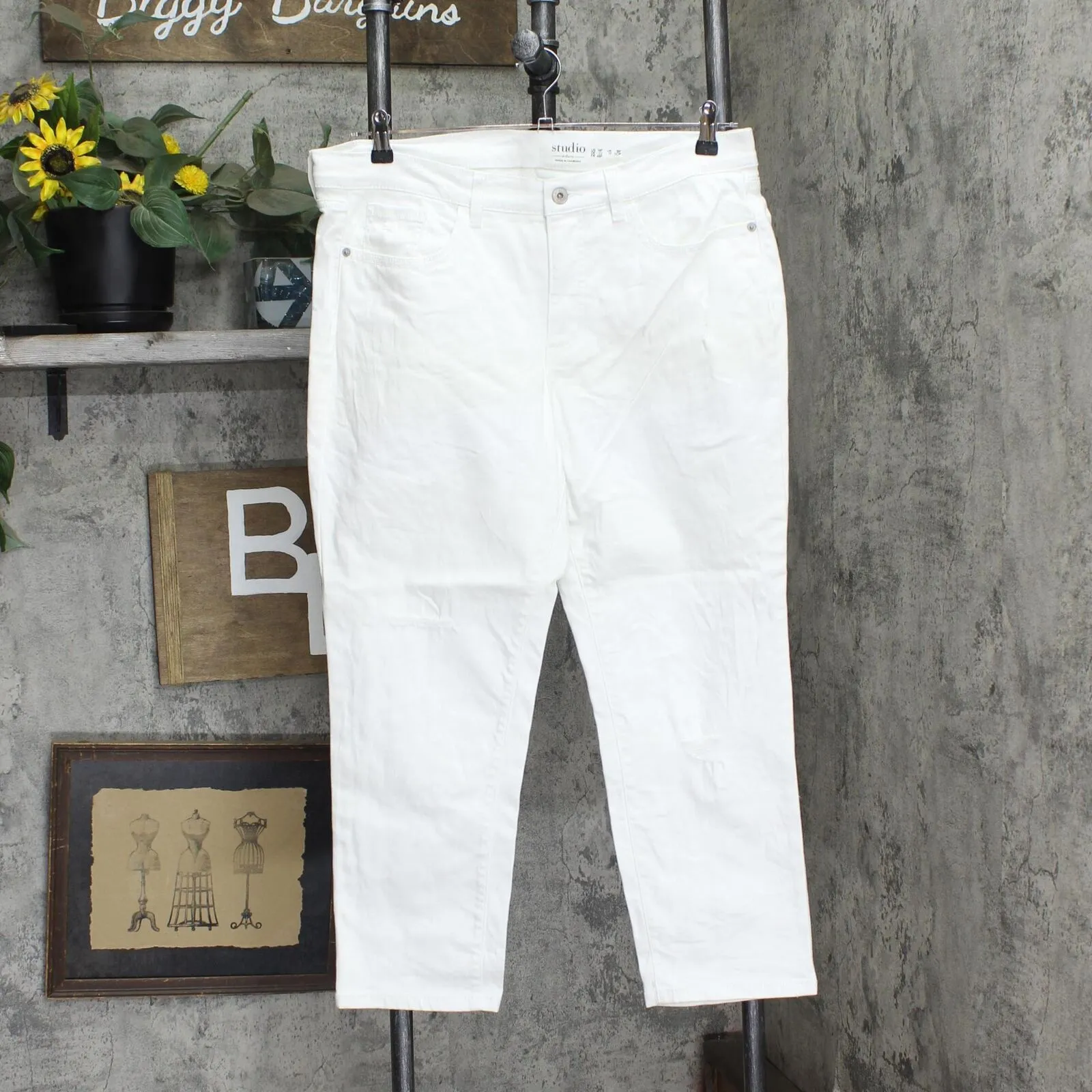 Denim & Co. Womens Distressed Classic Denim Ankle Jeans A304477-Petite White 14P
