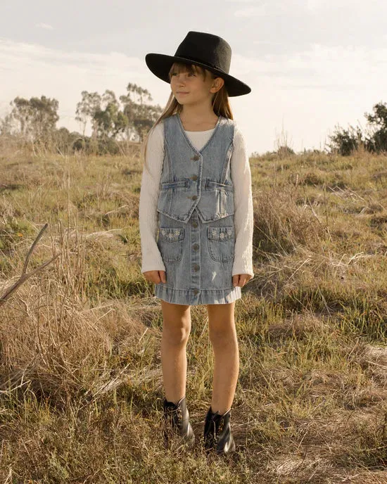 DENVER MINI SKIRT || LIGHT WASHED DENIM | Rylee   Cru