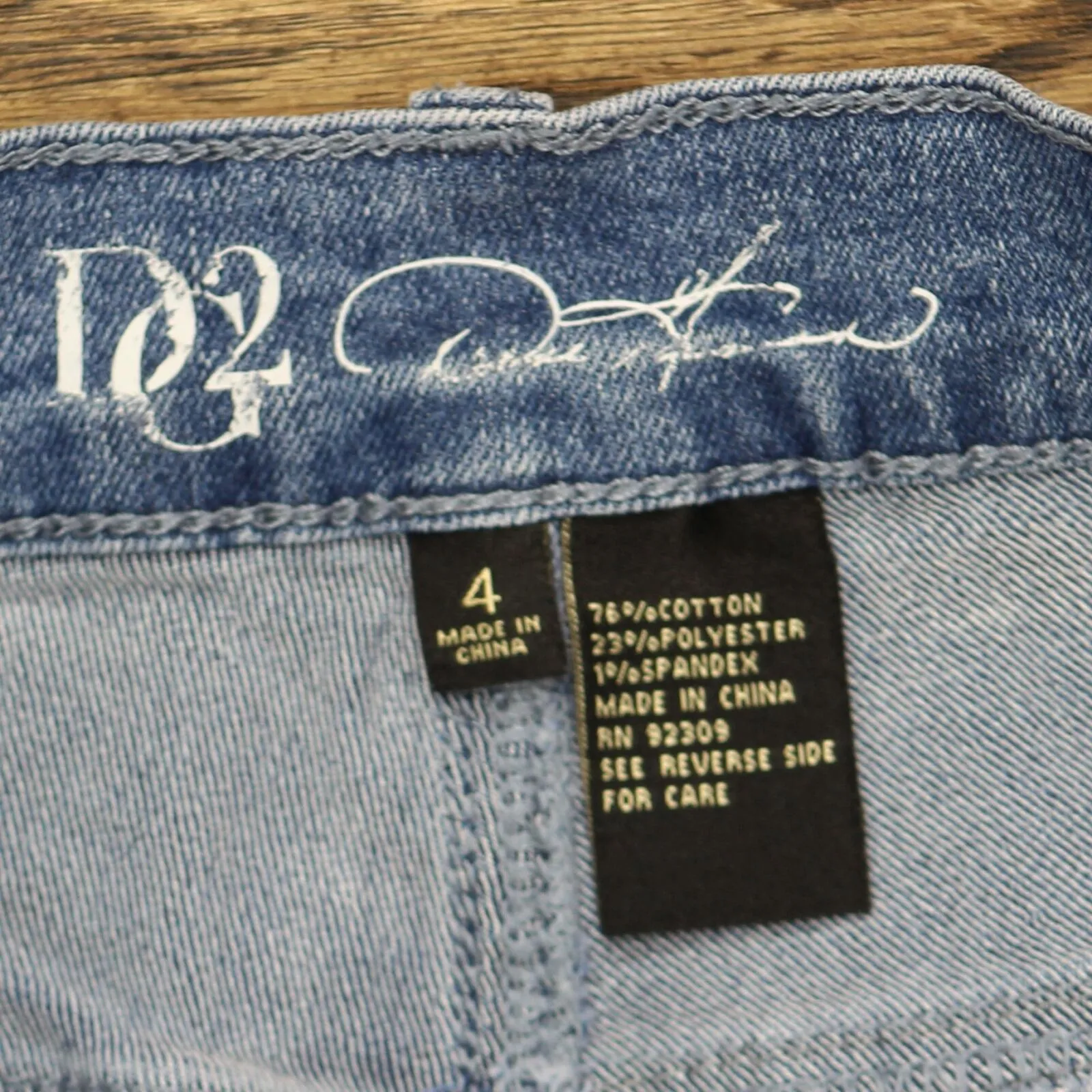DG2 Womens Classic Stretch Embroidered Stripe Skinny Jeans Chambray Blue 4