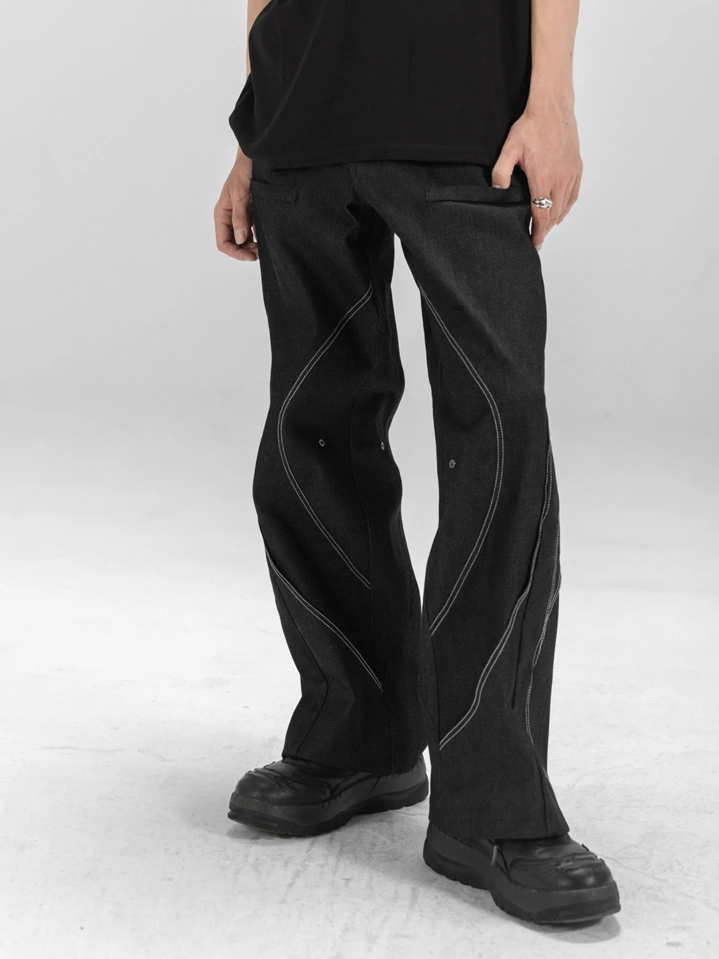 Double Layer Structured Contrast Stitch Wide-Leg Jeans