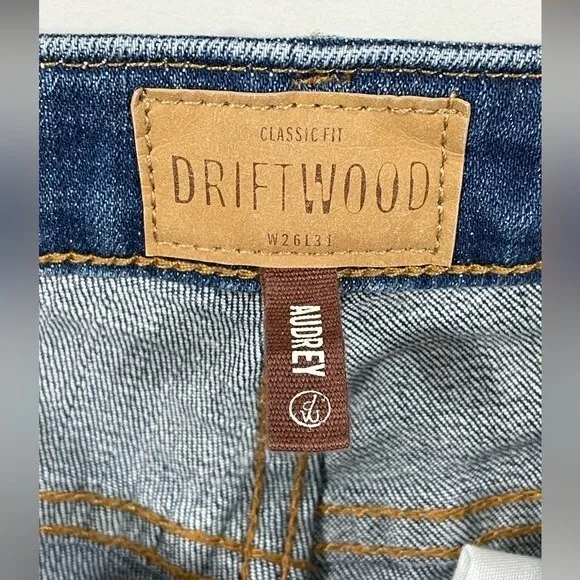 Driftwood Audrey La Luna Straight  Leg Jeans Embroidery &amp; Sequin Trim Size 26
