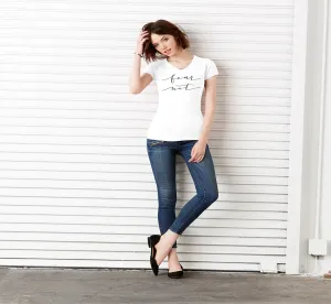 Fear Not Ladies Ribbed V-neck Tee