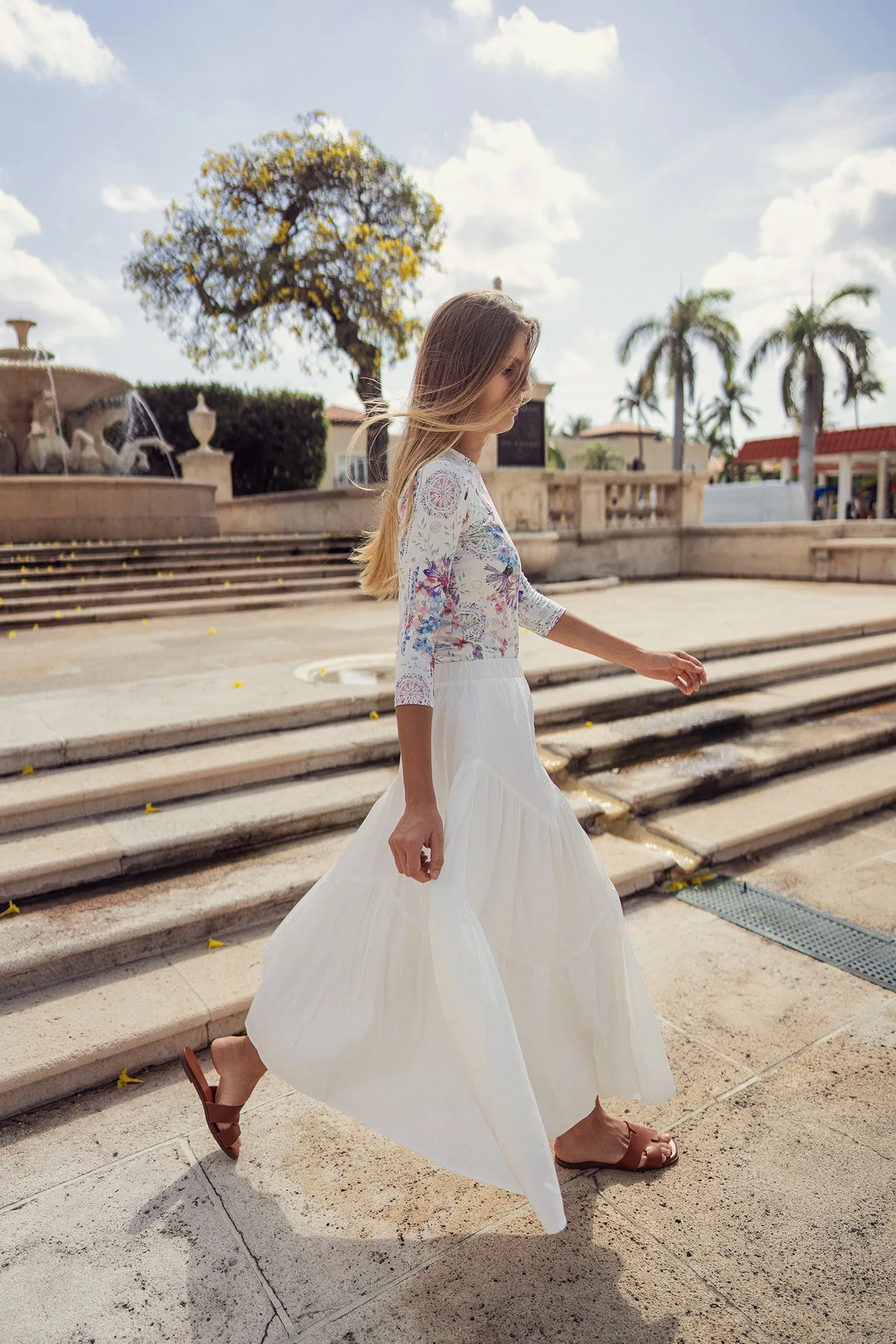 FLOWY SKIRT