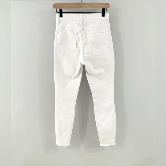 Frame Ali High Rise Cigarette Jeans in Blanc