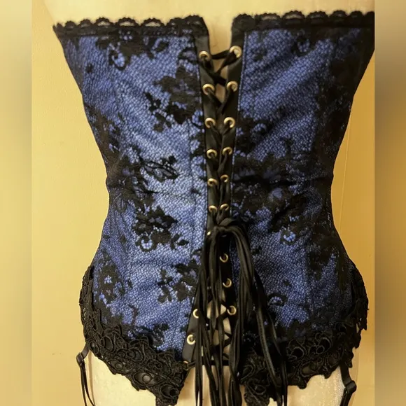 Fredericks of Hollywood Dream Halter Corset blue with black lace  lace up 38 EUC