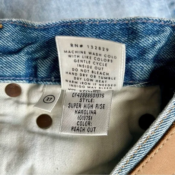 GRLFRND Super High Rise SHR Karolina in Reach Out Light Wash Size 27 Button Fly
