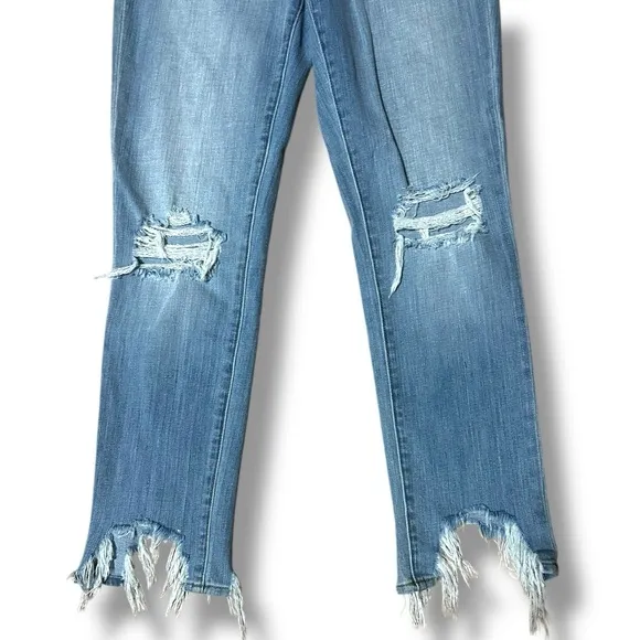 L'AGENCE High Line High Rise Skinny in Fade Out Size 27 Light Wash Distressed
