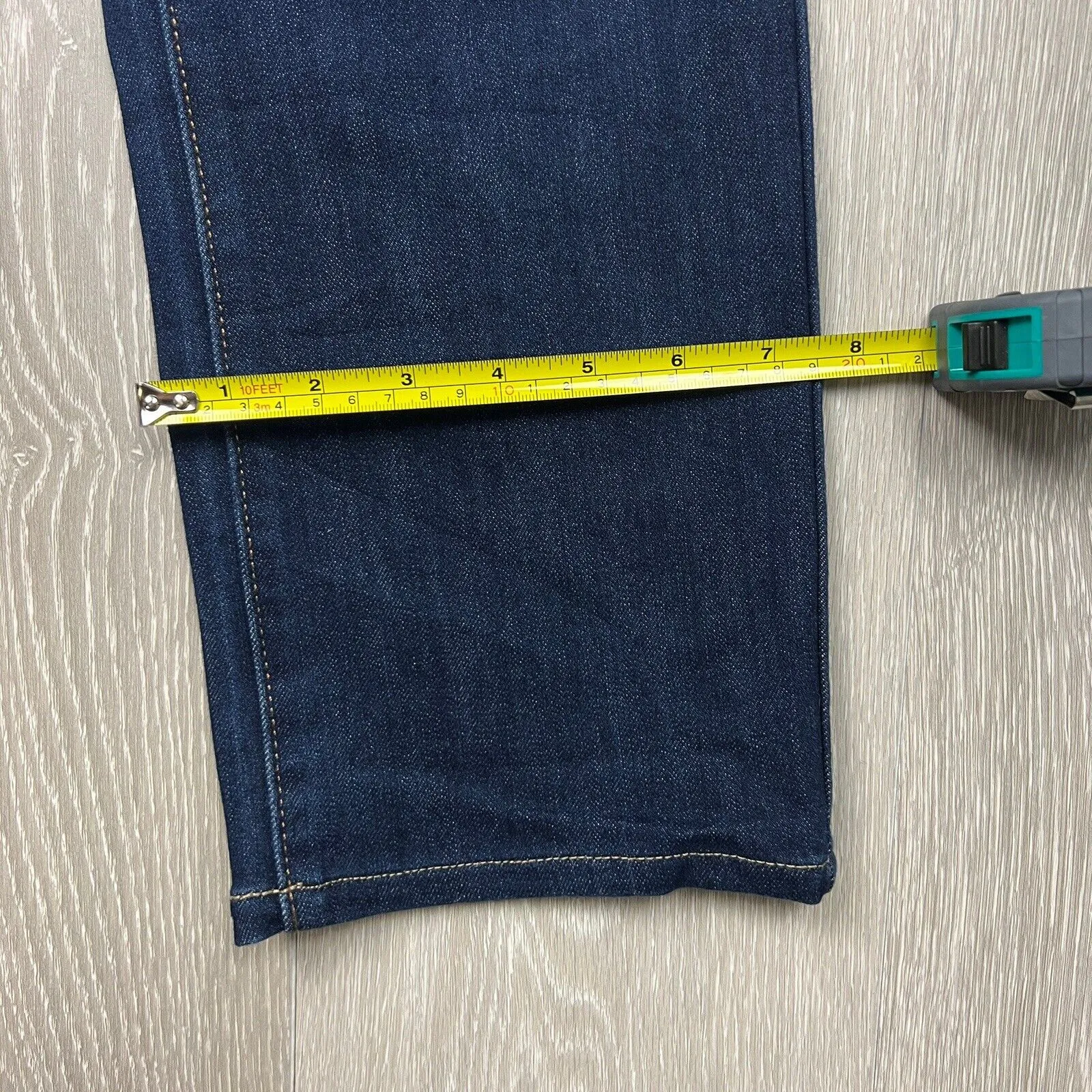 Levi’s Womens Jeans Demi Curve Classic Rise Straight Size 28