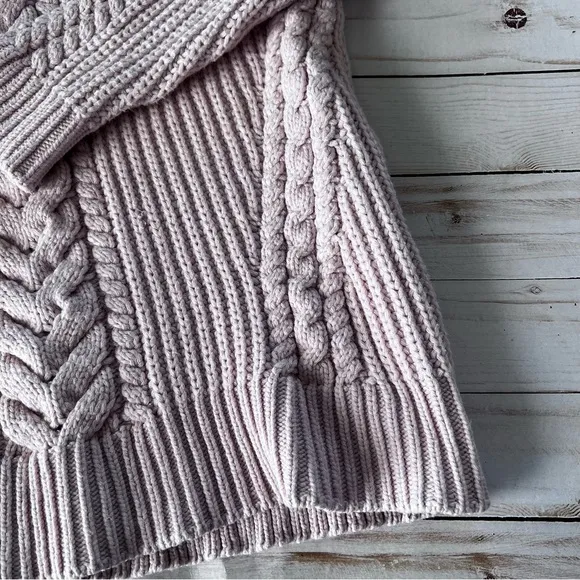 Lululemon Athletica Call The Cozy Turtleneck Chunky Sweater in Pink size 4