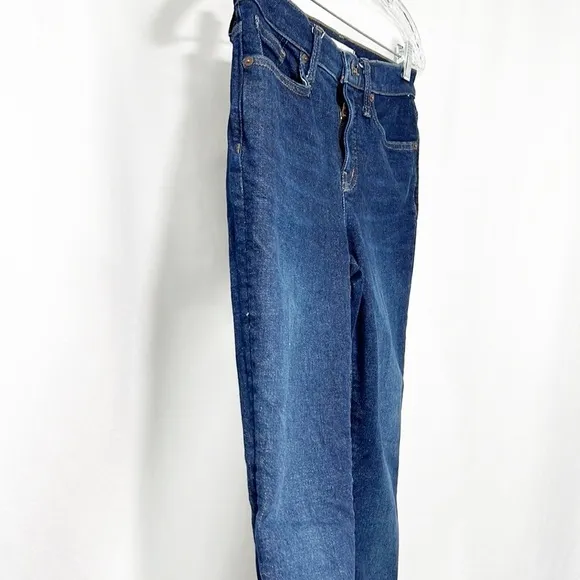 MADEWELL 9” Mid-Rise Skinny Jeans Orland Wash in size 26 Dark Wash
