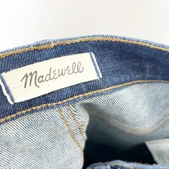 MADEWELL 9” Mid-Rise Skinny Jeans Orland Wash in size 26 Dark Wash