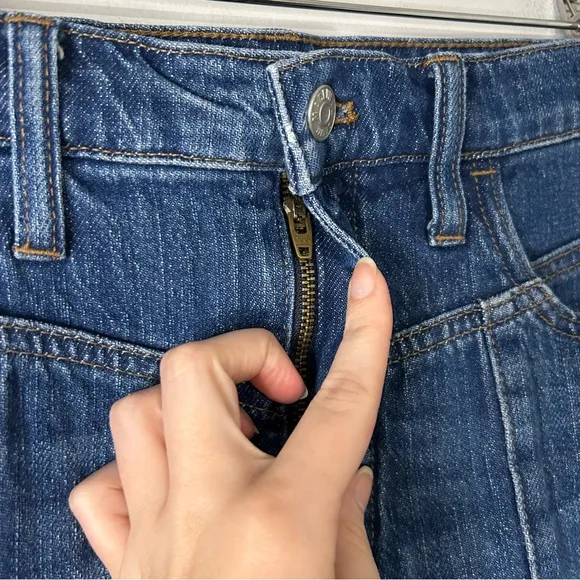 Madewell Classic Straight Jeans in Bandry Wash Seamed Edition