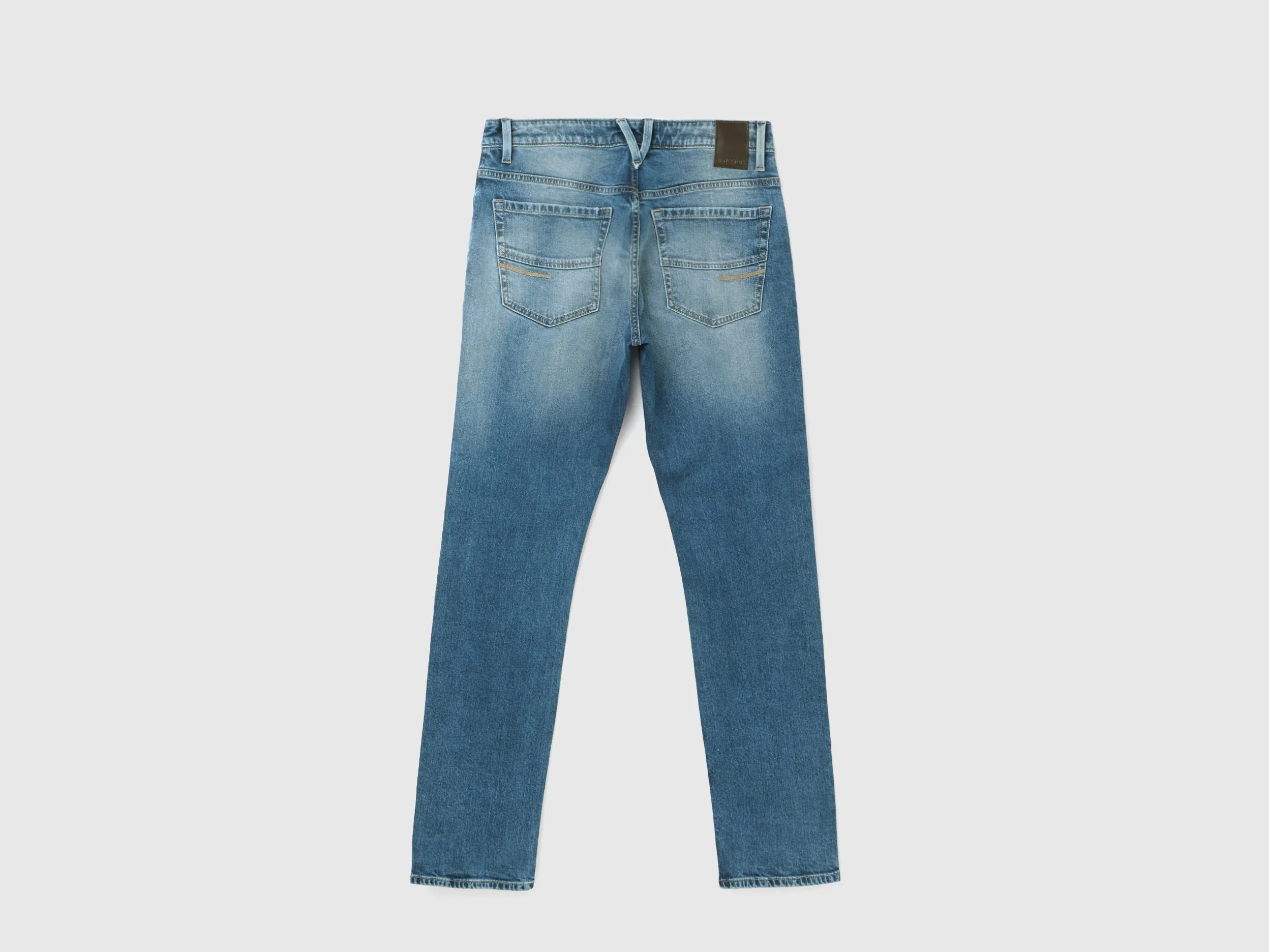 Men's Solid Straight Fit Jeans