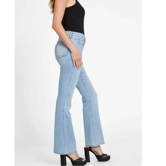 NEW GUESS Eco Lyllah Mid-Rise Bootcut Jeans  6/28