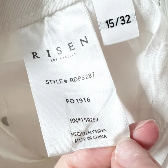 New with Tags Risen Women's White Denim Wide Leg High Waist Distressed Jeans