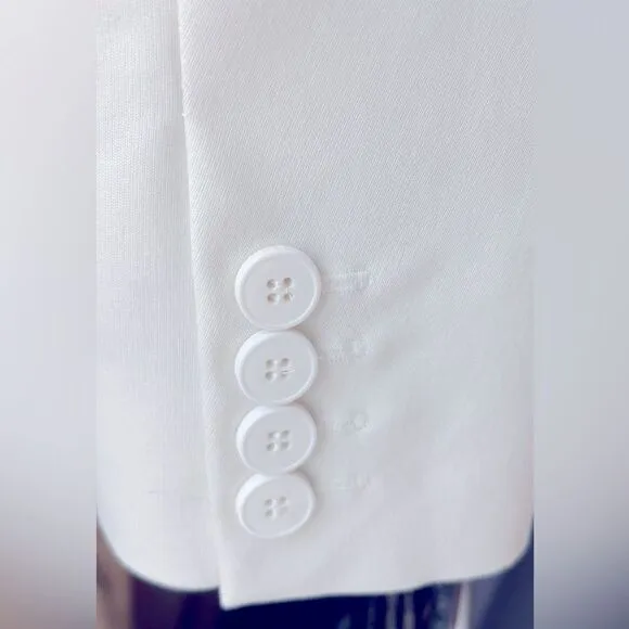 NWOT New York &amp; Company White Two Button Blazer