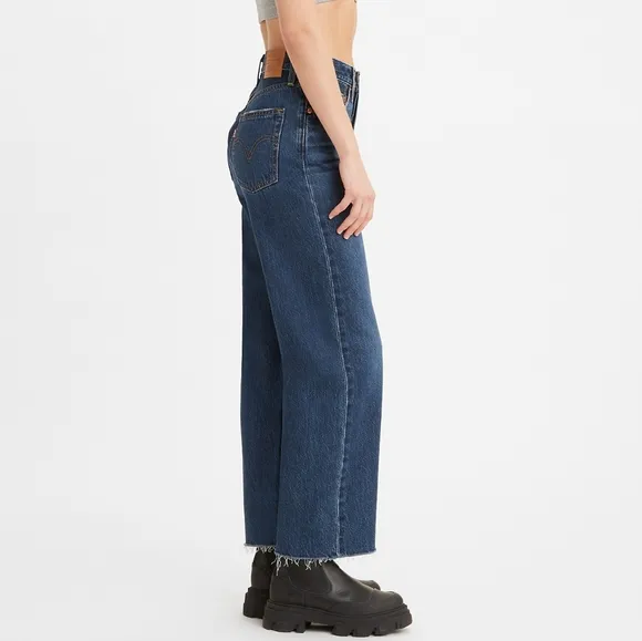 NWT Levi's Premium Noe Down Dark Wash Ribcage Straight Ankle Cutoff Jeans