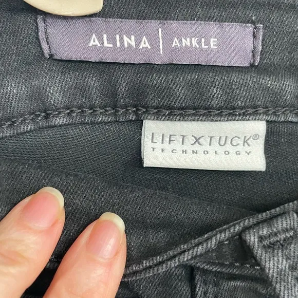 NYDJ Alina Ankle Black Denim Jeans size 4