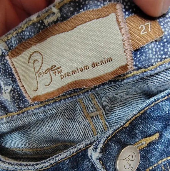 PAIGE Benedict Canyon Classic Rise Peg Leg Medium/Dark Wash Ladies 27 Raw Hem