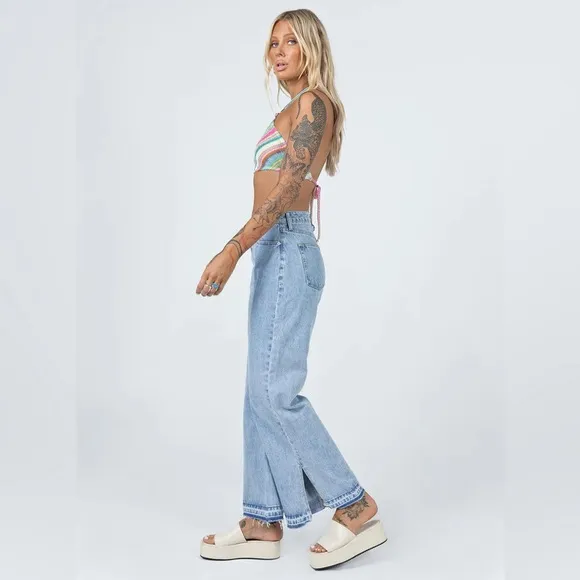 Princess Polly HOLMES LOW RISE FRAYED HEM DENIM JEANS NWT