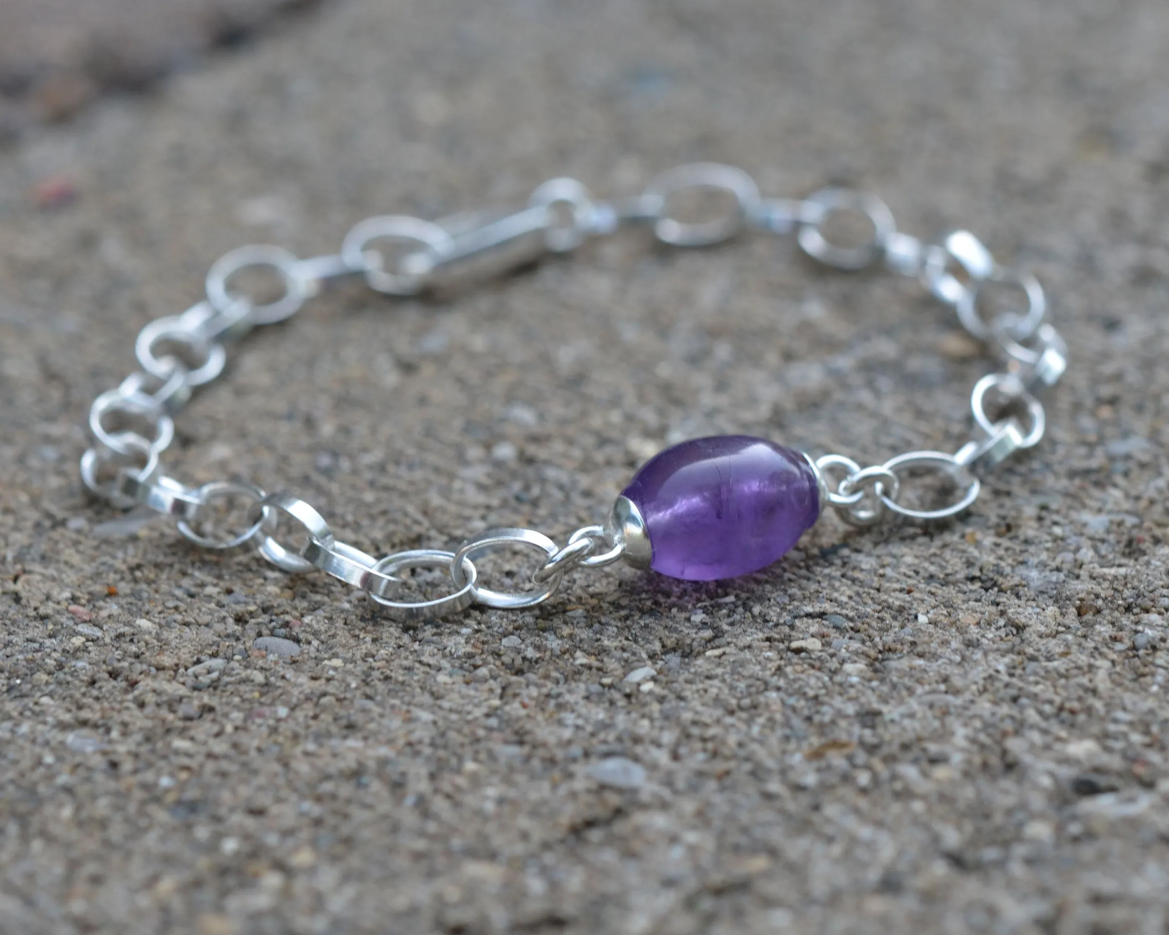 PURPLE AMETHYST GEMSTONE CHARM BRACELET