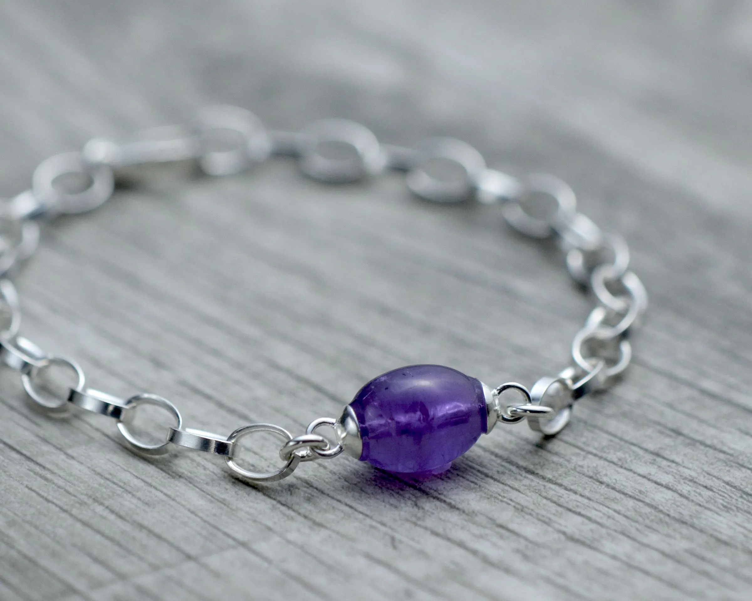 PURPLE AMETHYST GEMSTONE CHARM BRACELET