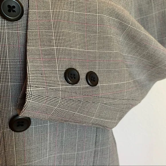 RAFAELLA plaid jacket minimalist neutral classic