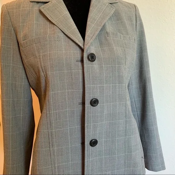 RAFAELLA plaid jacket minimalist neutral classic