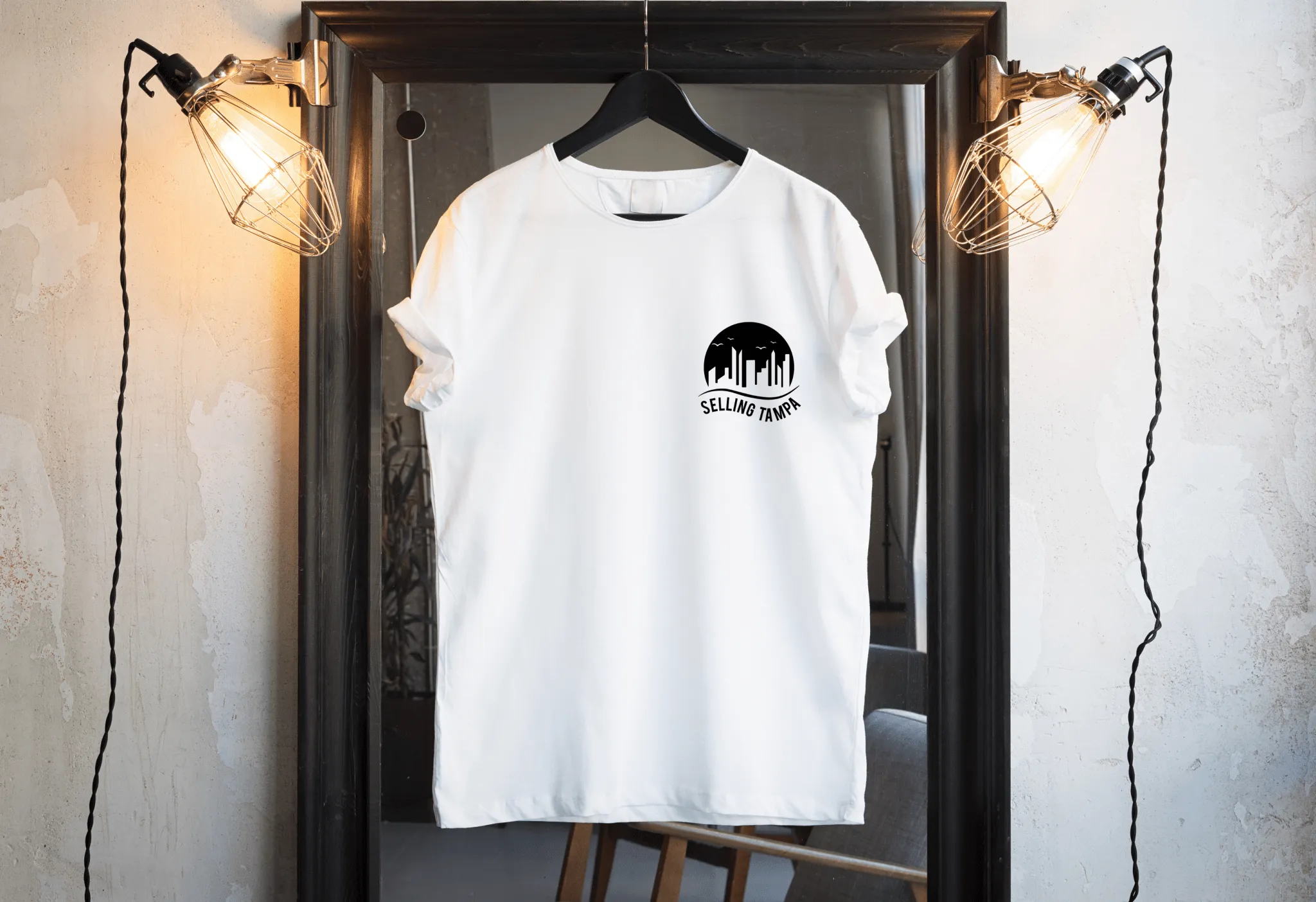 Real Estate Tshirt - Selling "Your City"
