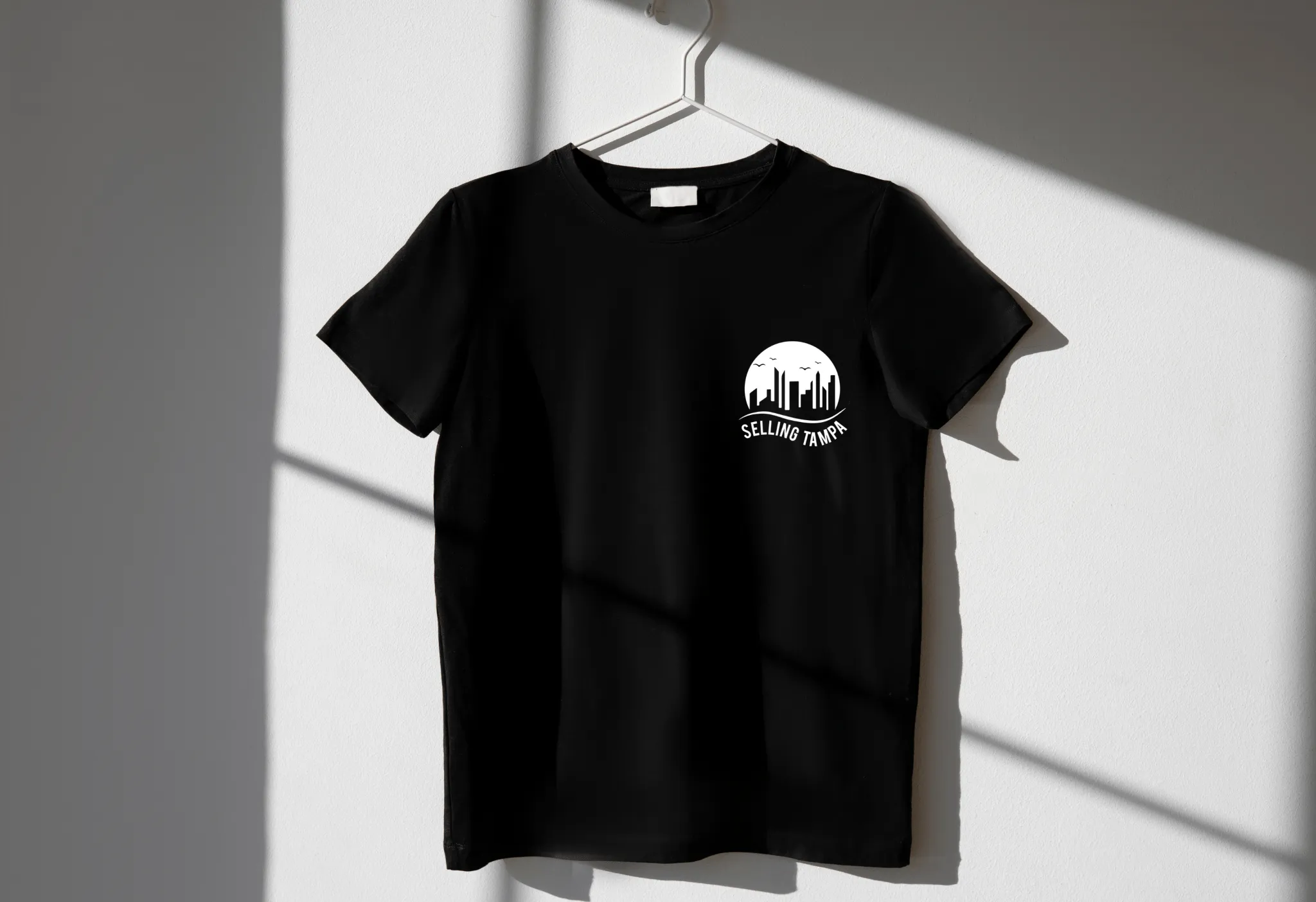 Real Estate Tshirt - Selling "Your City"