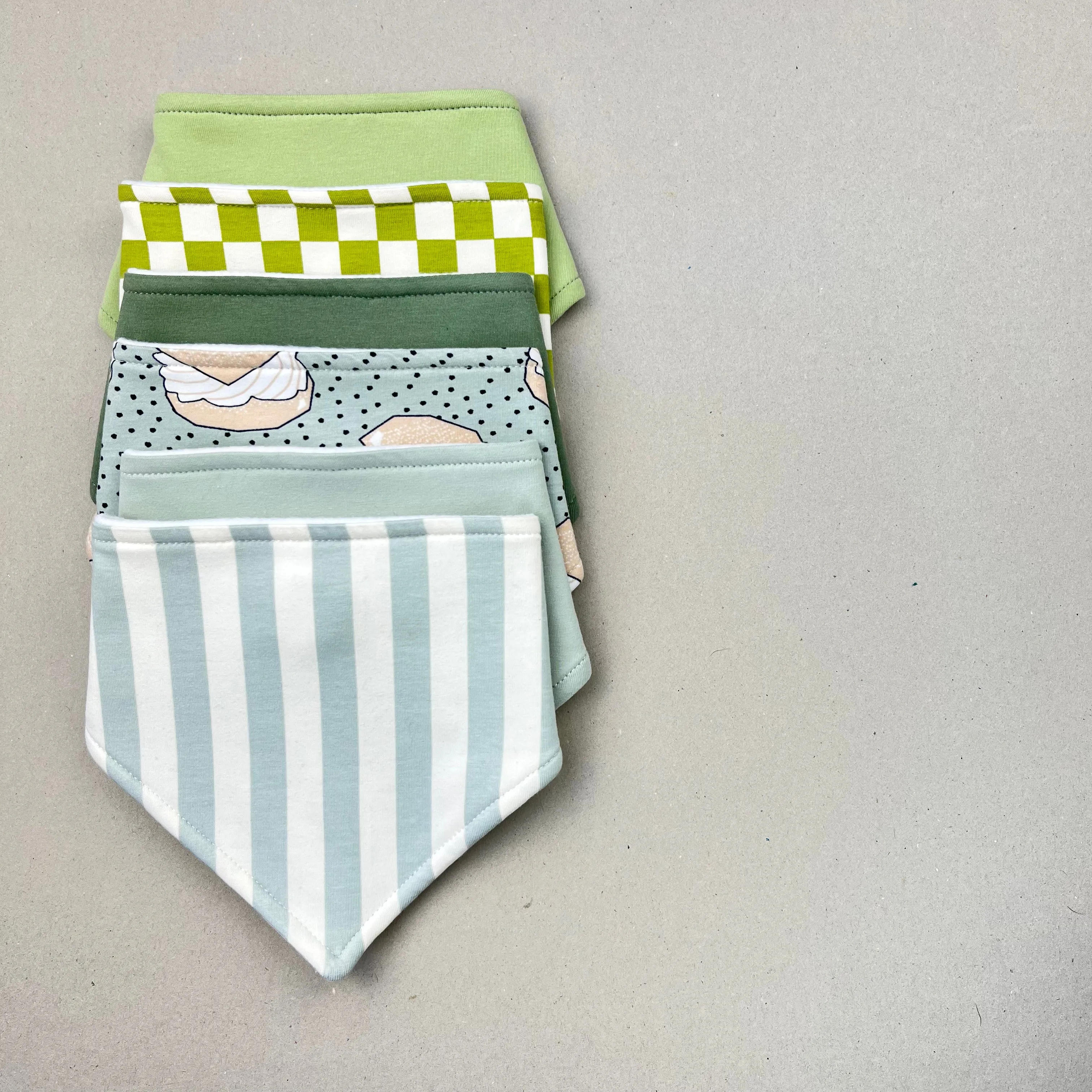 SEA FOAM BANDANA BIB