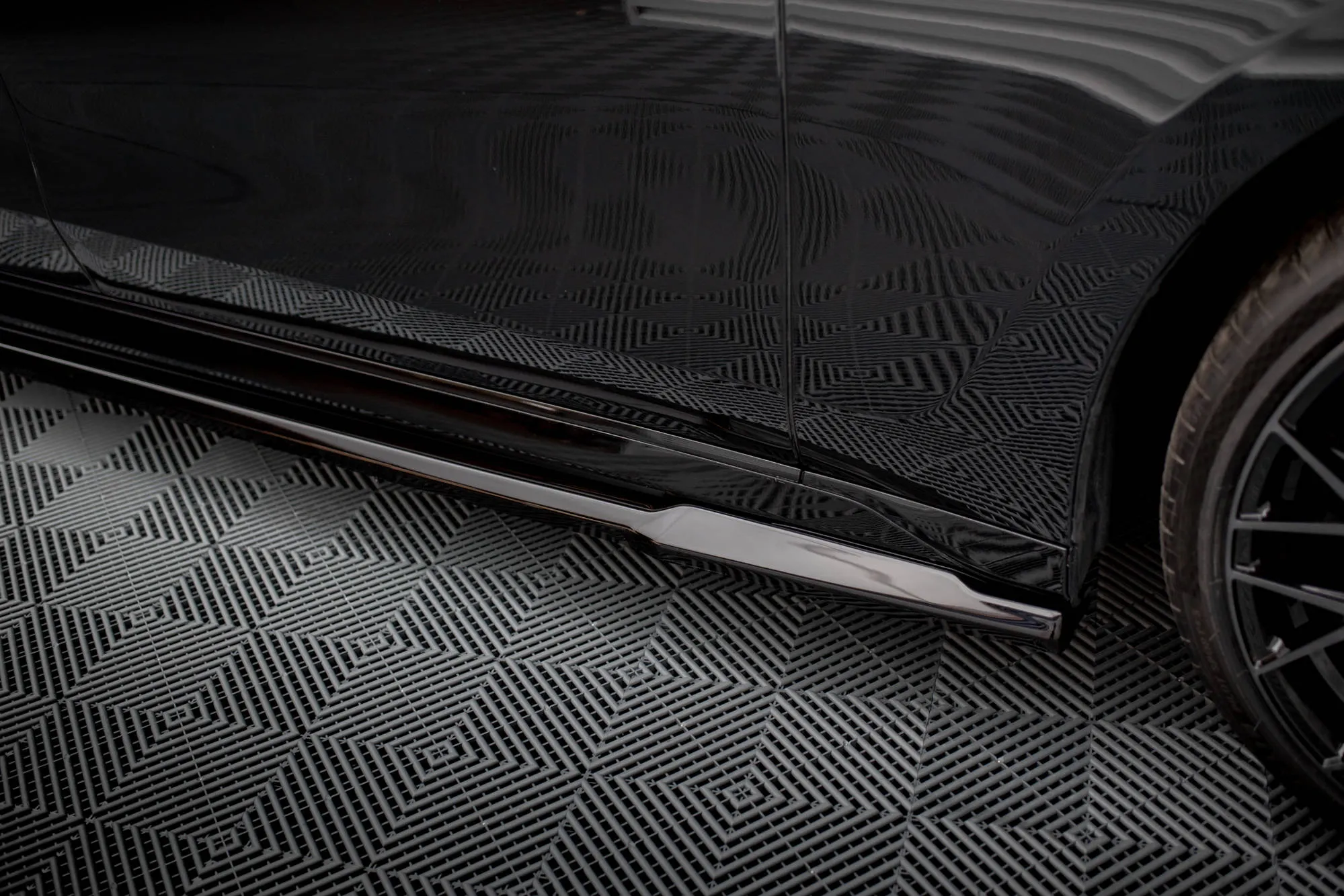 Side Skirts Diffusers BMW 740d xDrive M-pack / 740i xDrive M-Pack G70