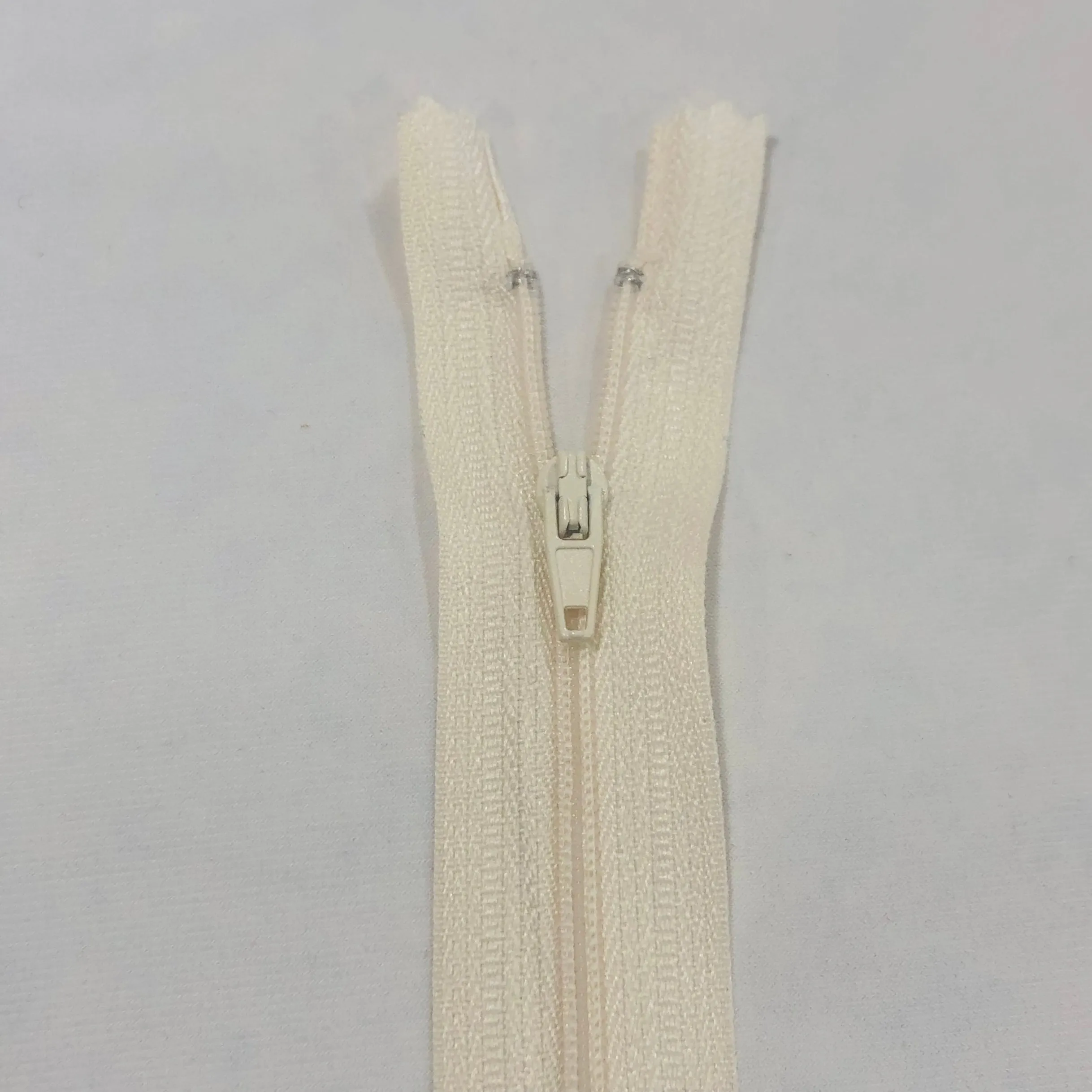 Vizzy Dress Zip - 25cm