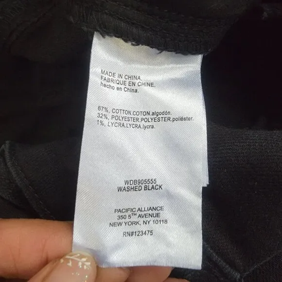 🤩Women's skinny Jeans Bebe Sz 28 heartbreaker Black Denim Pant studded Pockets