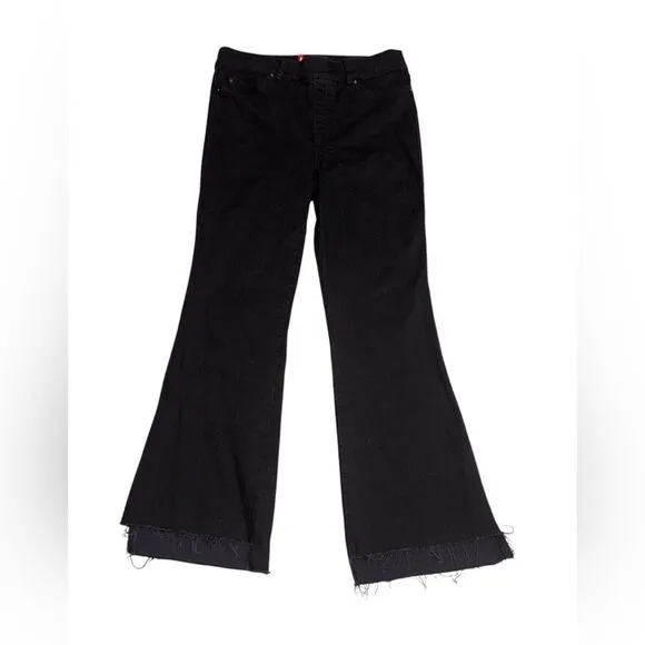WOMEN’S SPANX  Black Cropped HIGH RISE Flare raw hem pull on Jeans sz large