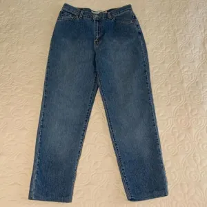 Womens jeans
